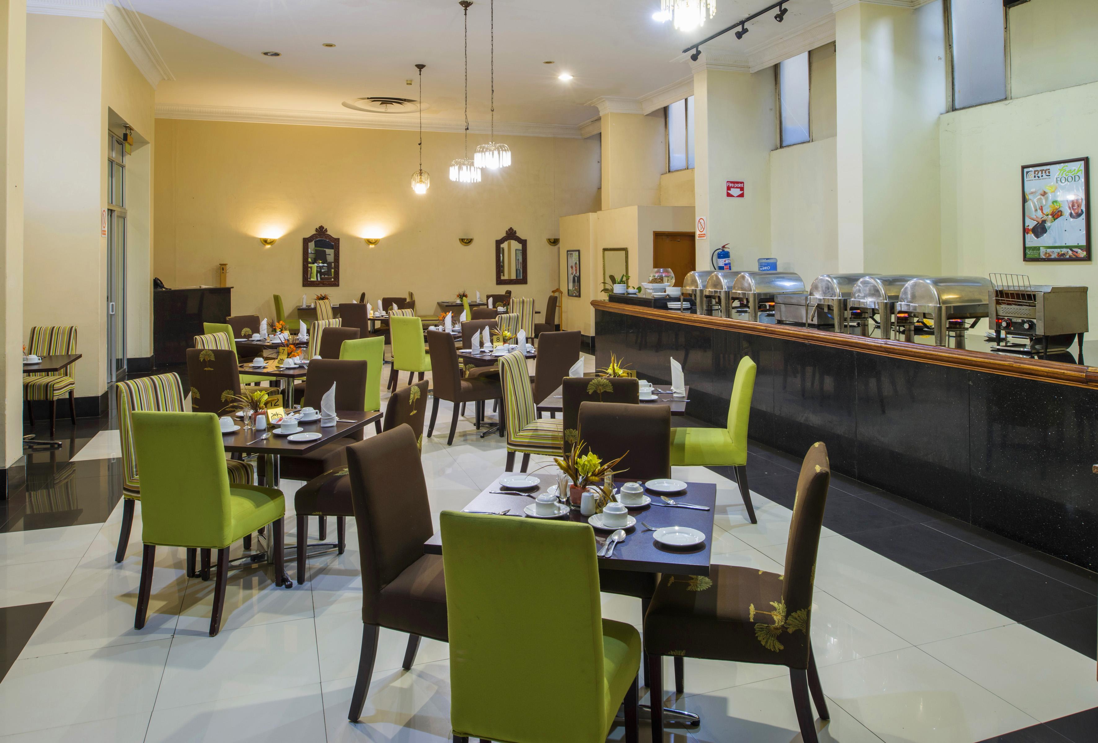 New Ambassador Hotel Harare Bagian luar foto