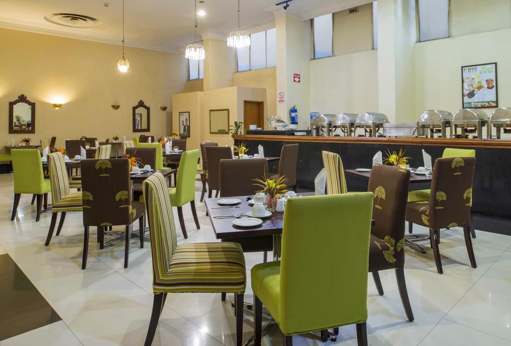 New Ambassador Hotel Harare Bagian luar foto